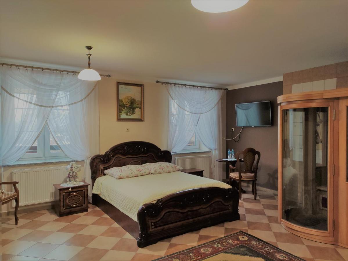 Bed and Breakfast Dwor Bartnika Narewka Exteriér fotografie