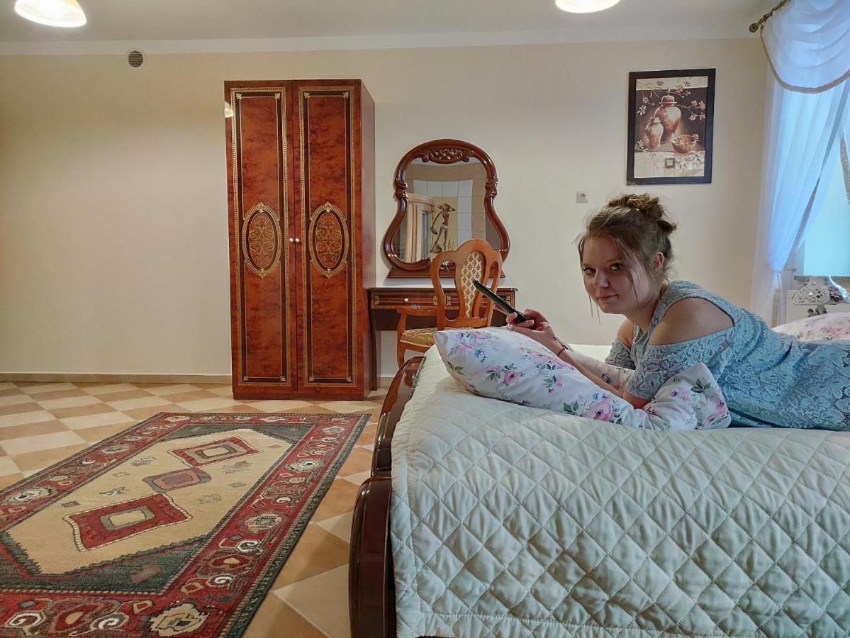Bed and Breakfast Dwor Bartnika Narewka Exteriér fotografie